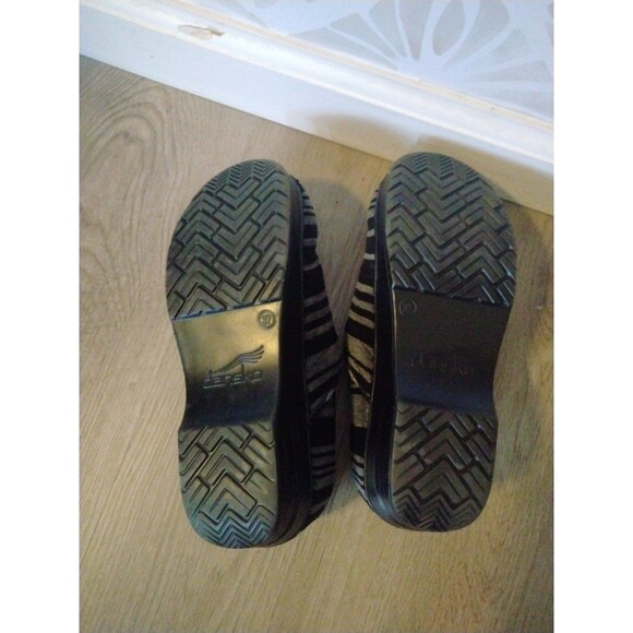 Dansko Vegan Black Gray Striped Slip On Clogs Women's Size 37 EU 6.5-7 US Boho - Picture 7 of 7